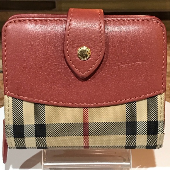 Burberry Signature Nova Check Bifold Wallet ๐๐ฅ - Picture 5 of 17
